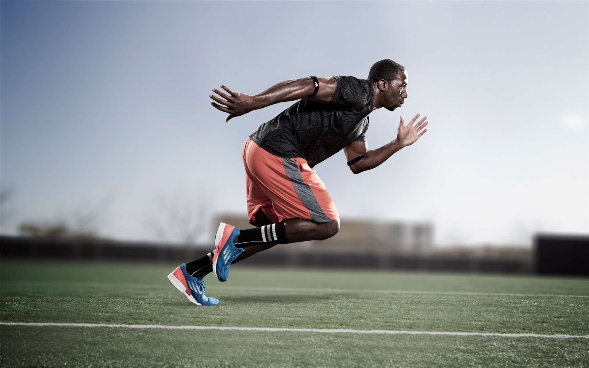 橙色风暴与孤胆英雄，当荷兰踏平土耳其，迪亚斯在抢七夜写下传奇