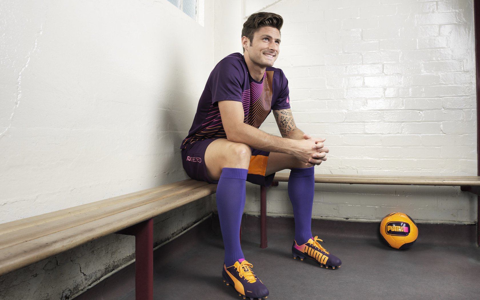 NBA季后赛之夜，劳塔罗用实力证明自己，从足球场到篮球馆的跨界启示